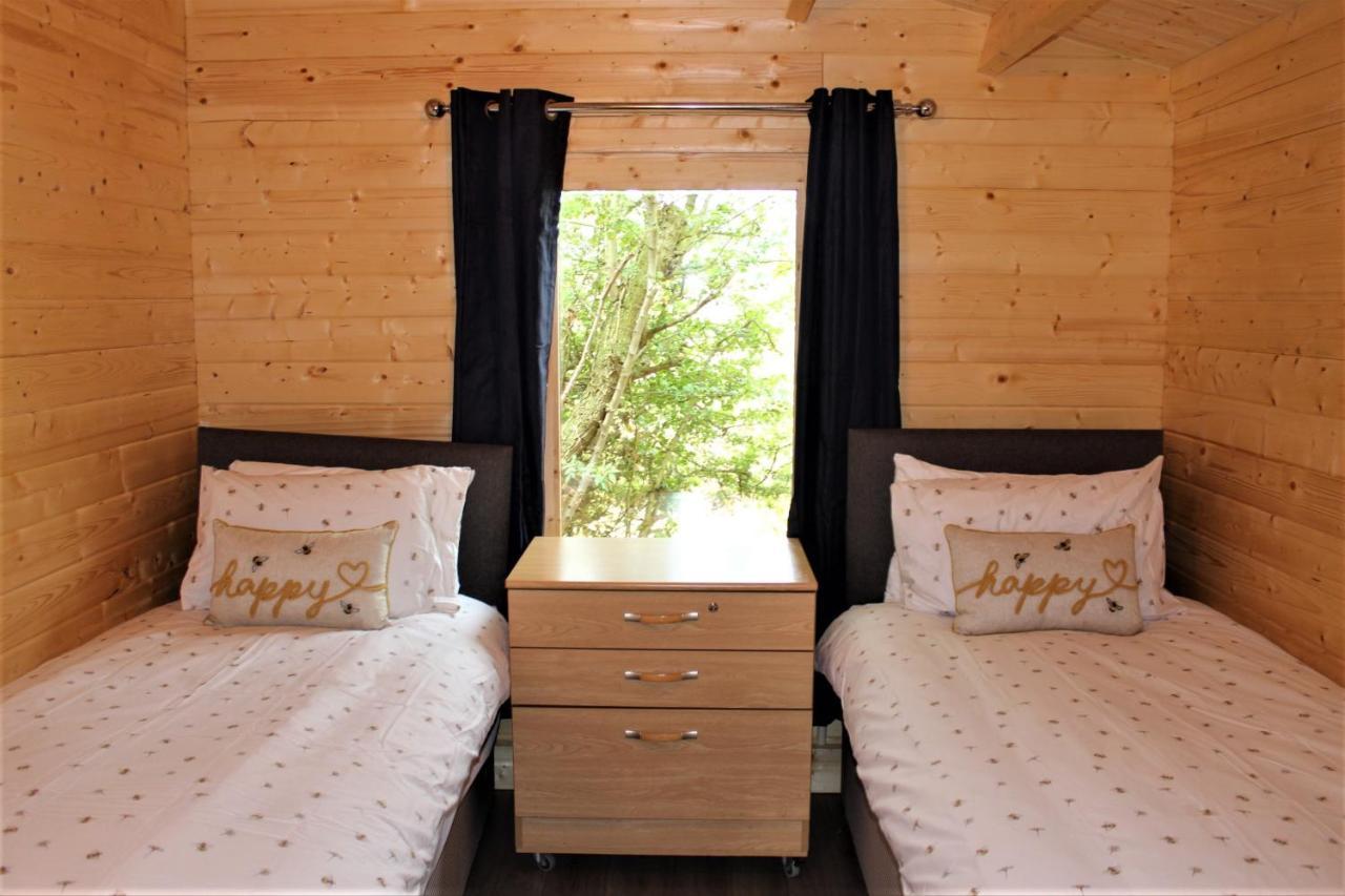 Stunning 5-Bed Cabin In Ashton Under Hill Evesham Exteriör bild