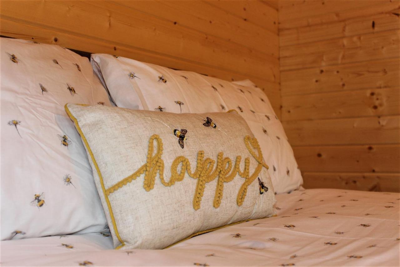 Stunning 5-Bed Cabin In Ashton Under Hill Evesham Exteriör bild