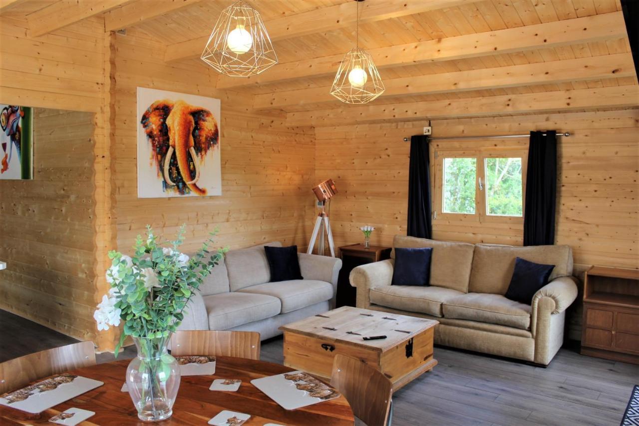 Stunning 5-Bed Cabin In Ashton Under Hill Evesham Exteriör bild