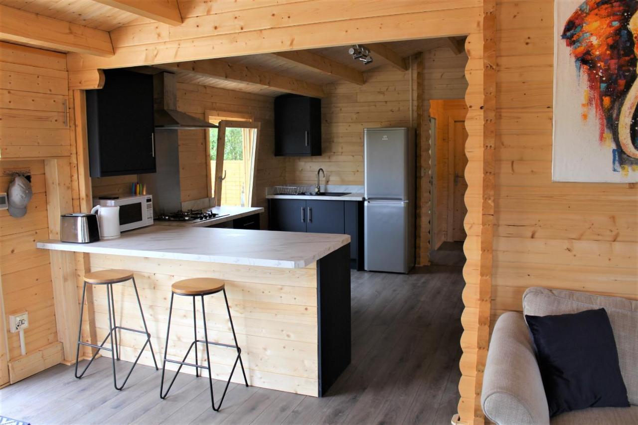 Stunning 5-Bed Cabin In Ashton Under Hill Evesham Exteriör bild