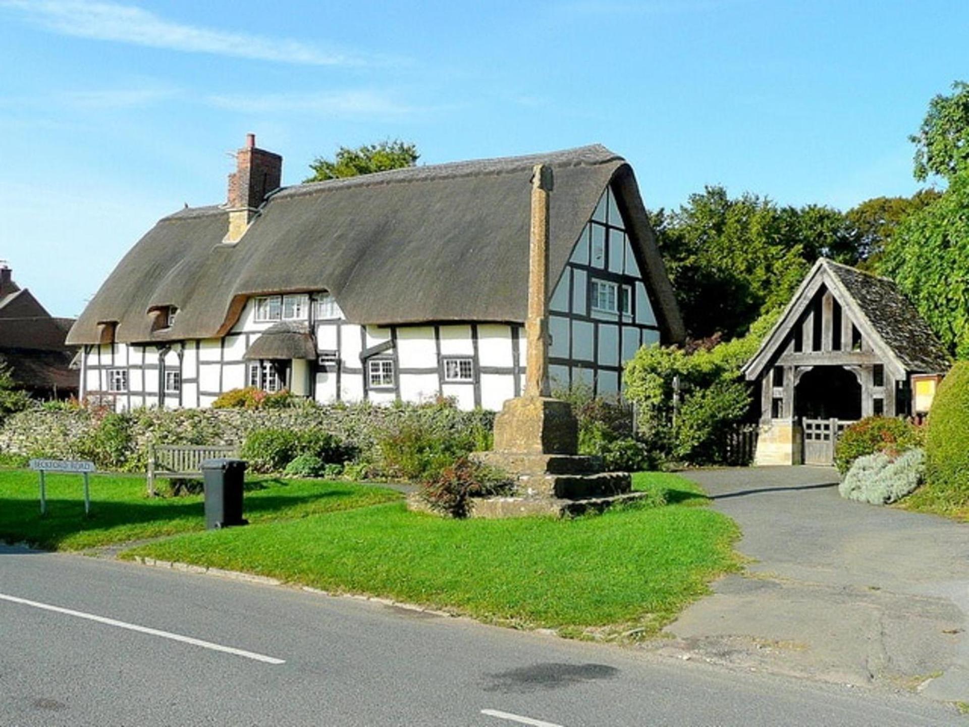 Stunning 5-Bed Cabin In Ashton Under Hill Evesham Exteriör bild
